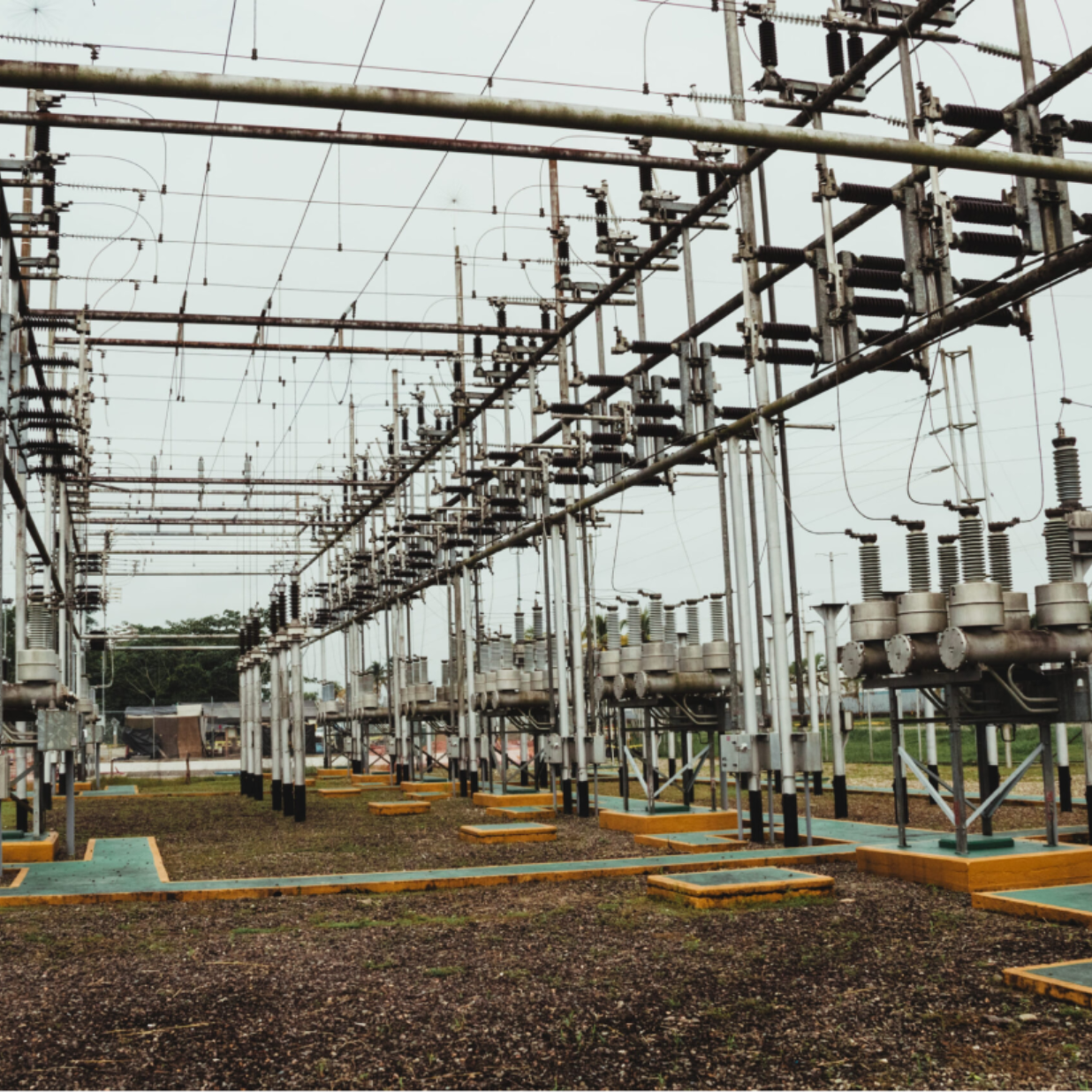 shot-part-high-voltage-electric-power-station-scaled (2)